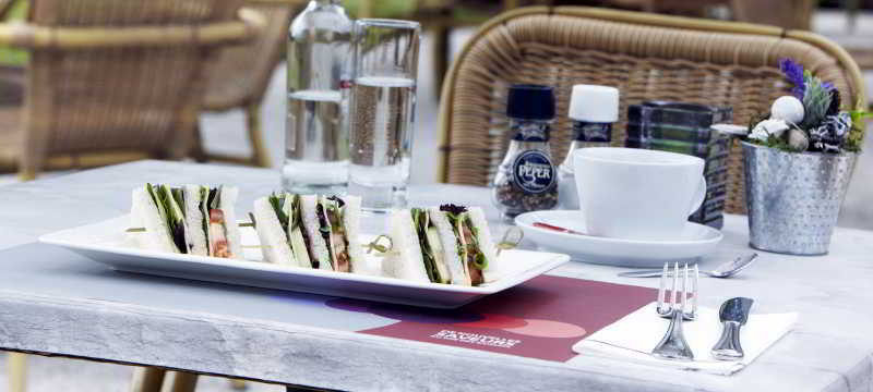 Campanile Hotel & Restaurant Arnhem - Zevenaar Extérieur photo